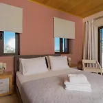 Filoxenia Stone House *