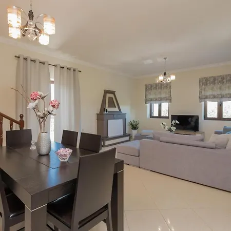 Filoxenia Stone House Villa *