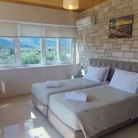 Filoxenia Stone House Villa